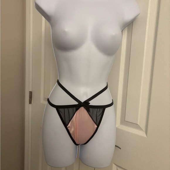 Dolls Kill Other - Dollskill Sugar Thrillz pink and black thong with bows